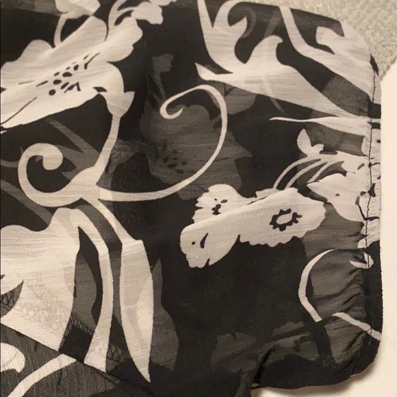 Top - Picture 4 of 4